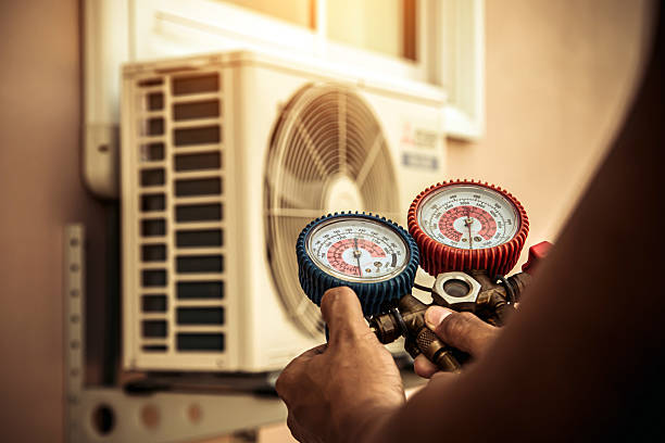 Professional Hvac technician working in Huntsville, UT